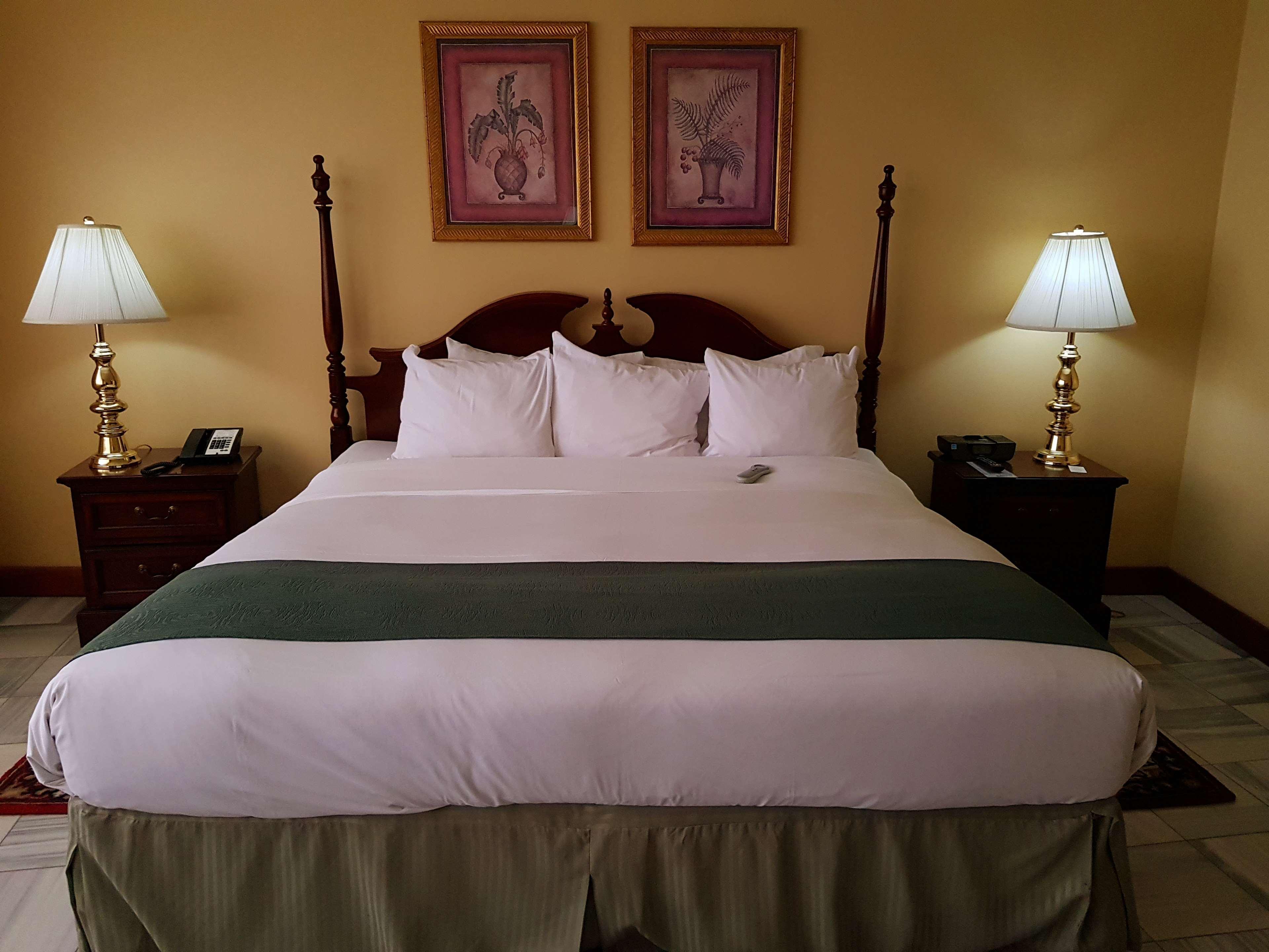 Fort George Hotel And Spa 벨리즈 시티 외부 사진